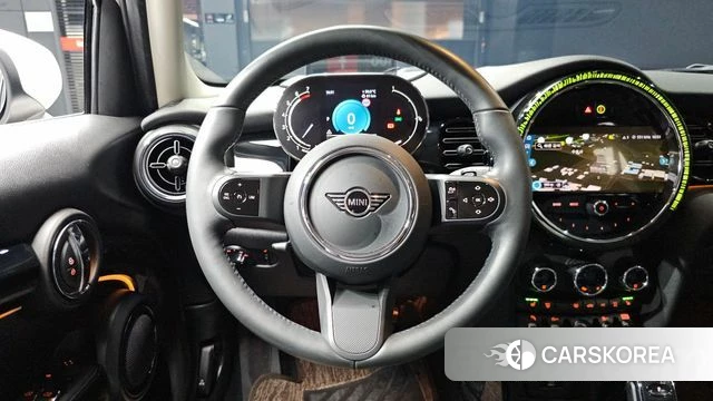 Mini Cooper 2023 Цвет тростника из Кореи, фото 3