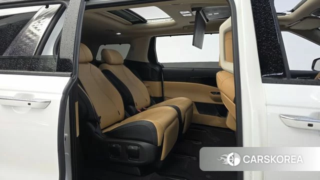 Kia Carnival 4th generation 2023 Белый из Кореи, фото 3