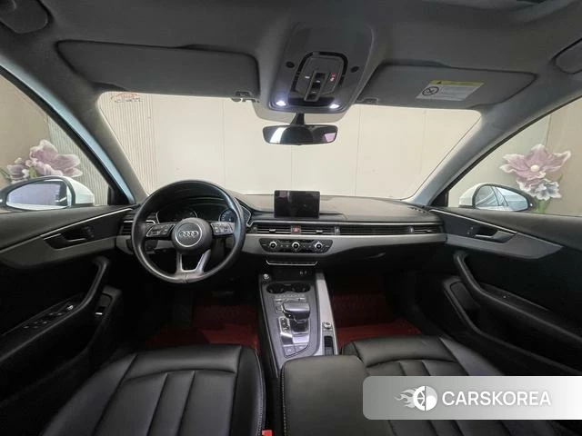 Audi A4L 2019 Белый из Китая, фото 3
