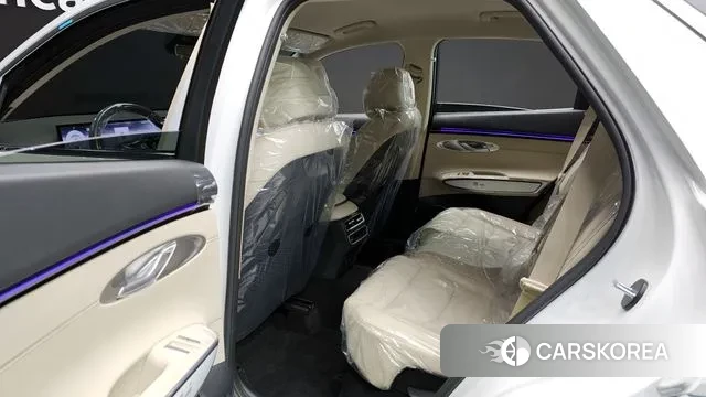 Genesis GV70 2025 Белый из Кореи, фото 3