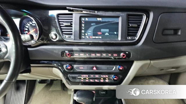 Kia The New Carnival 2018 Черный из Кореи, фото 3