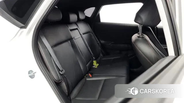 Hyundai Kona (SX2) 2023 Белый из Кореи, фото 3