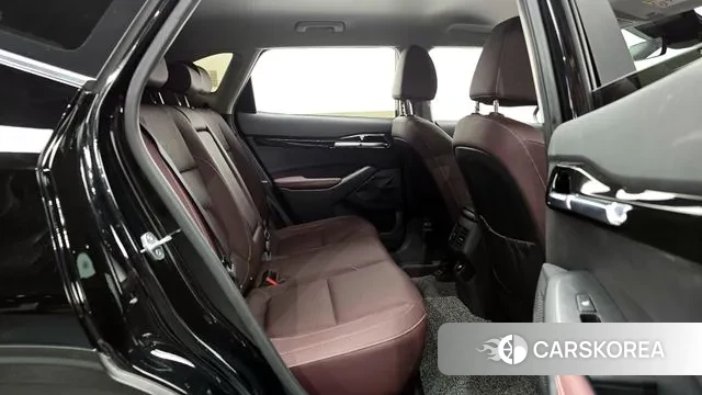 Kia Seltos 2021 Черный из Кореи, фото 3