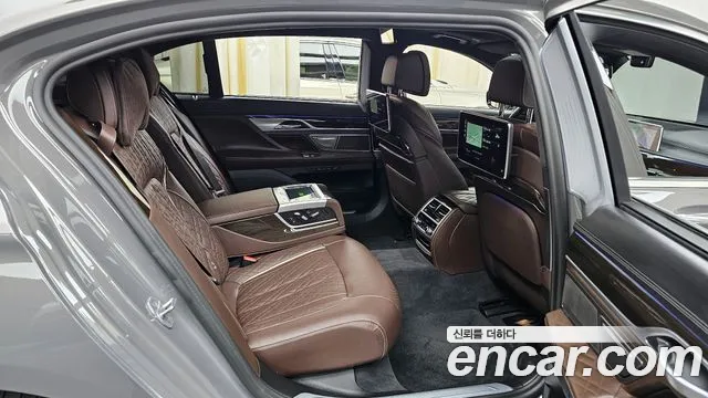 BMW 7 Series (G11) id 2710471 из Кореи 3