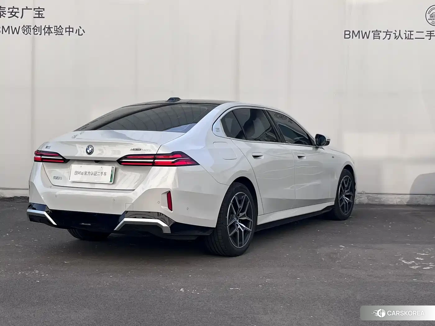 BMW i5 2024 Белый из Китая, фото 3