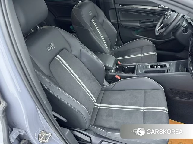 Volkswagen Golf 2021 Темно-серый из Китая, фото 3