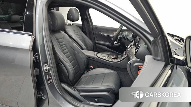 Mercedes-Benz E-Class W213 2023 Серый из Кореи, фото 3