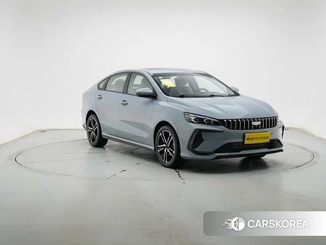 Geely Automobile Binrui 2026 Серебристо-серый из Китая, фото 3