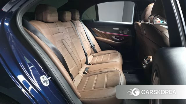 Mercedes-Benz E-Class W213 2019 Синий из Кореи, фото 3