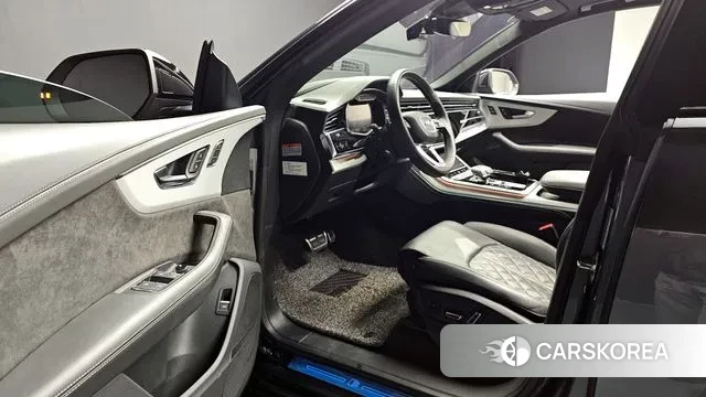 Audi Q8 (4M) 2022 Серый из Кореи, фото 3
