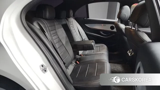 Mercedes-Benz E-Class W213 2020 Белый из Кореи, фото 3