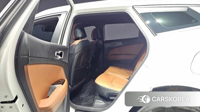 Kia Sportage 5th Generation 2024 Белый из Кореи, фото 3