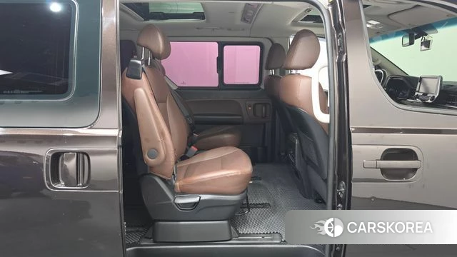 Hyundai The New Grand Starex 2018 Коричневый из Кореи, фото 3