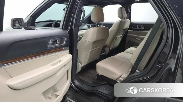 Ford Explorer 2019 Черный из Кореи, фото 3