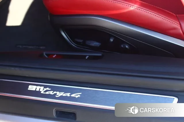 Porsche 911(992) 2024 Серебряный из Кореи, фото 3