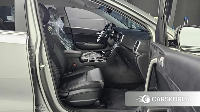 Kia Sportage The Bold 2021 Серый из Кореи, фото 3