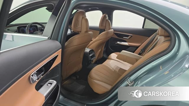 Mercedes-Benz E-Class W214 2025 Зеленый из Кореи, фото 3