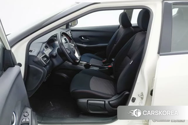 Nissan Bluebird 2021 Белый из Китая, фото 3