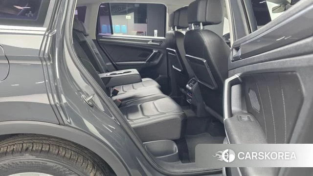 Volkswagen Tiguan second Generation 2018 Серый из Кореи, фото 3