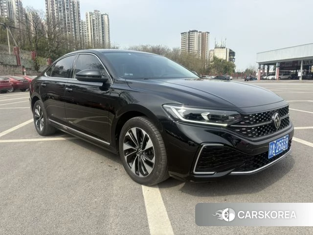 Volkswagen Passat 2023 Черный из Китая, фото 3