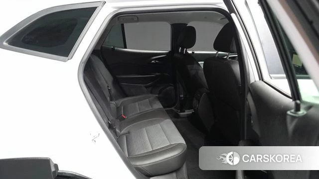 Chevrolet (GM Daewoo) Trax Crossover 2024 Белый из Кореи, фото 3
