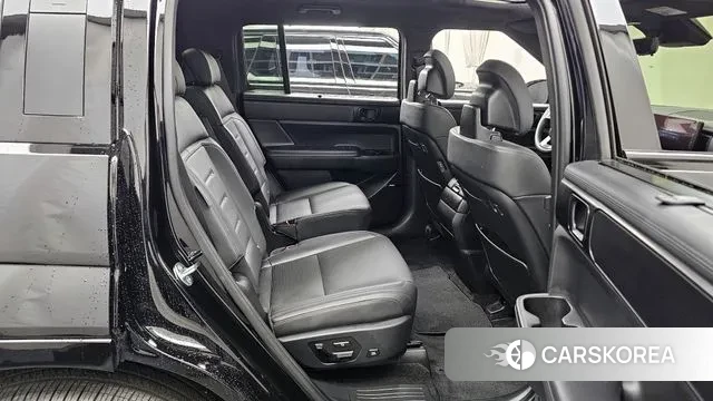 Hyundai Santa Fe (MX5) 2024 Черный из Кореи, фото 3