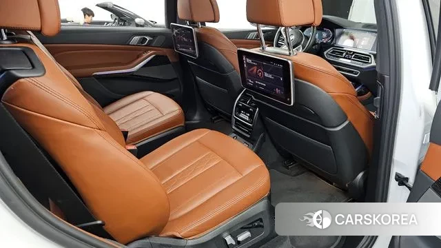 BMW X7 (G07) 2022 Белый из Кореи, фото 3