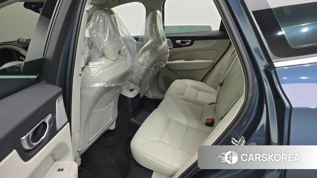 Volvo XC60 second Generation 2021 Синий из Кореи, фото 3