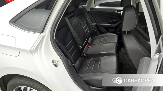 Volkswagen 7th Generation of Jetta 2021 Белый из Кореи, фото 3