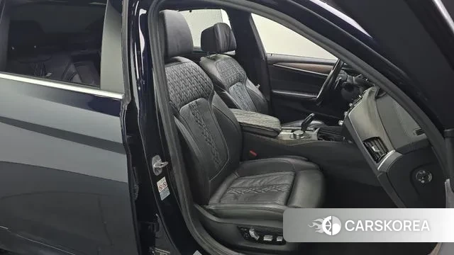 BMW 5 Series (G30) 2018 Синий из Кореи, фото 3