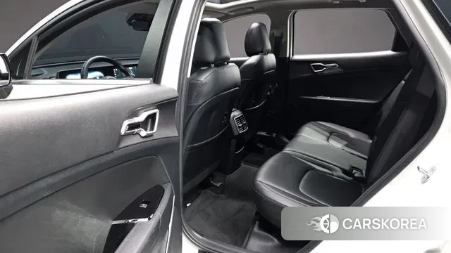 Kia Sportage 5th Generation 2022 Белый из Кореи, фото 3