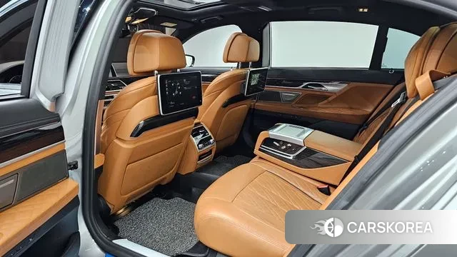 BMW 7 Series (G11) 2020 Серебристо-серый из Кореи, фото 3