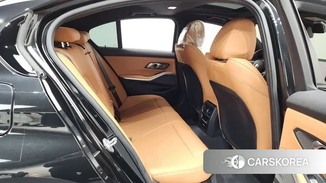 BMW 3 Series (G20) 2025 Черный из Кореи, фото 3