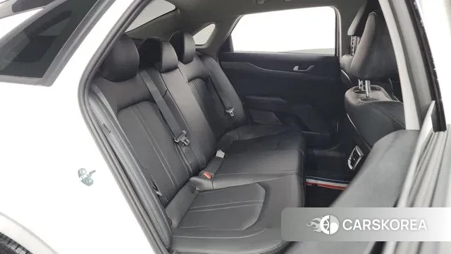 Kia The New K5 Hybrid 3rd generation 2025 Белый из Кореи, фото 3