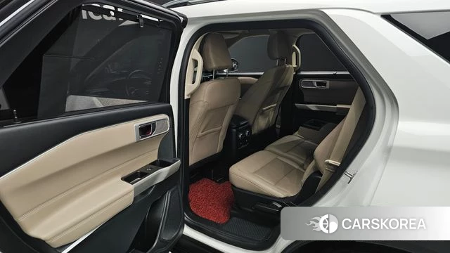 Ford Explorer 6th Generation 2021 Белый из Кореи, фото 3