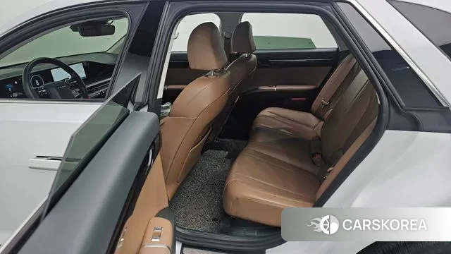 Hyundai Grandeur (GN7) 2023 Белый из Кореи, фото 3