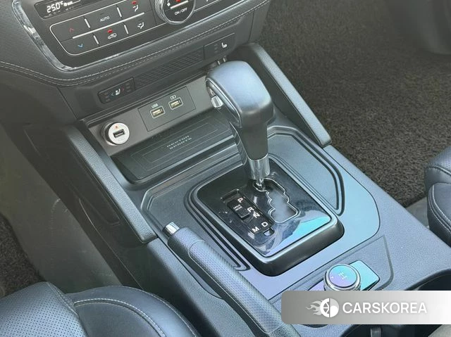 Ssangyong The New Rexton Sports Cannes 2023 Светло-зеленый из Кореи, фото 3