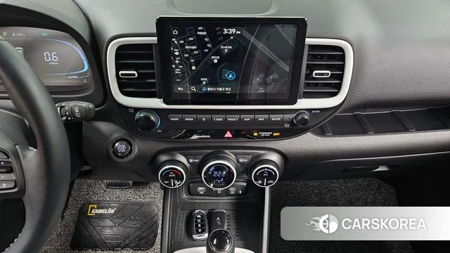 Hyundai Venue 2025 Белый из Кореи, фото 3
