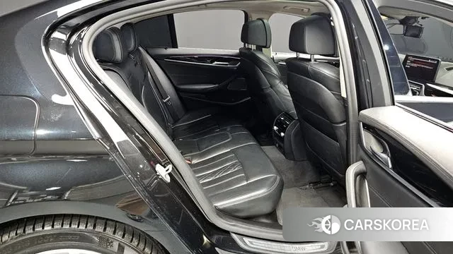 BMW 5 Series (G30) 2021 Черный из Кореи, фото 3