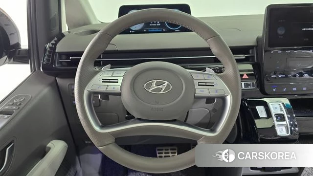 Hyundai Staria 2023 Белый из Кореи, фото 3