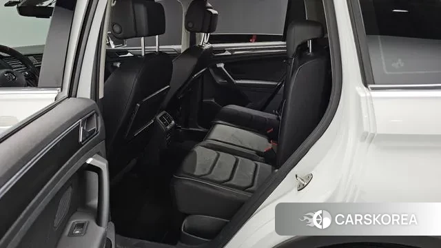 Volkswagen Tiguan second Generation 2020 Белый из Кореи, фото 3