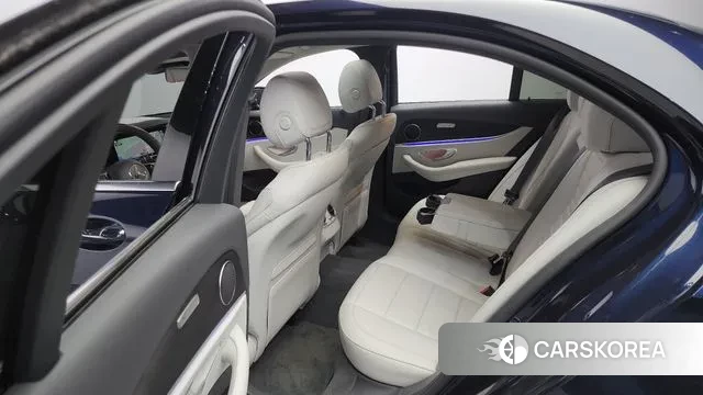 Mercedes-Benz E-Class W213 2022 Синий из Кореи, фото 3