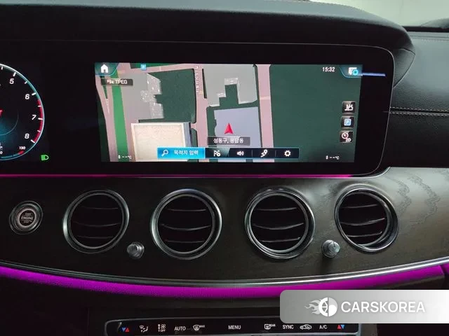 Mercedes-Benz E-Class W213 2023 Белый из Кореи, фото 3