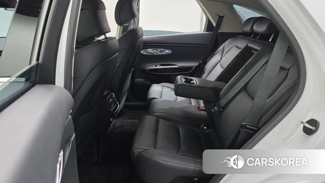 Genesis GV70 2022 Белый из Кореи, фото 3