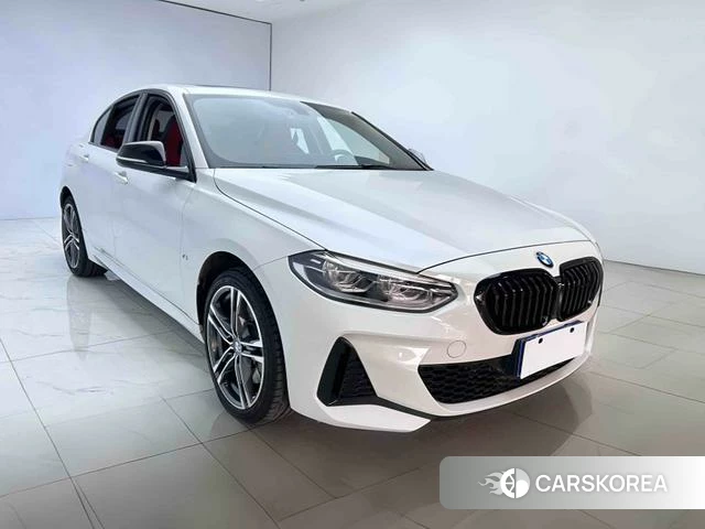BMW 1 series 2022 Белый из Китая, фото 3