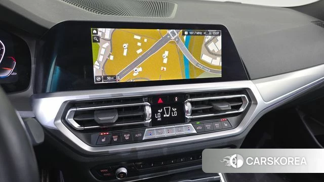 BMW 3 Series (G20) 2022 Белый из Кореи, фото 3