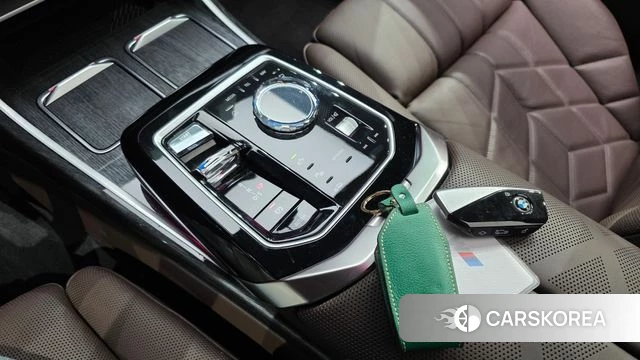 BMW 7 Series (G70) 2023 Серый из Кореи, фото 3