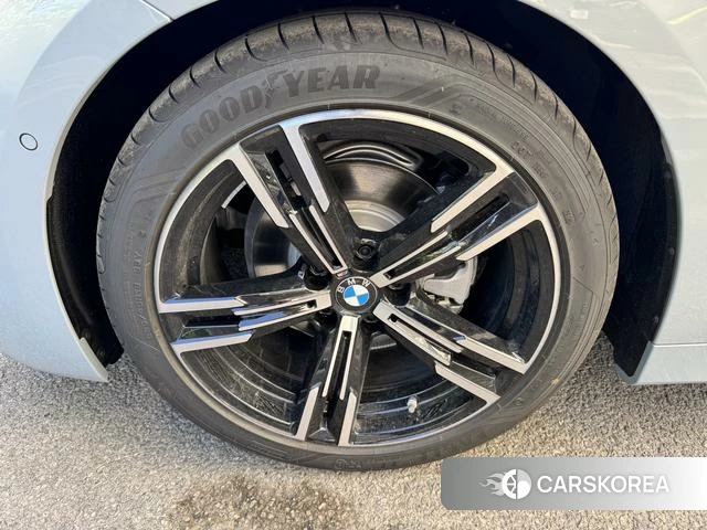 BMW 4 series 2026 Серебристо-серый из Китая, фото 3