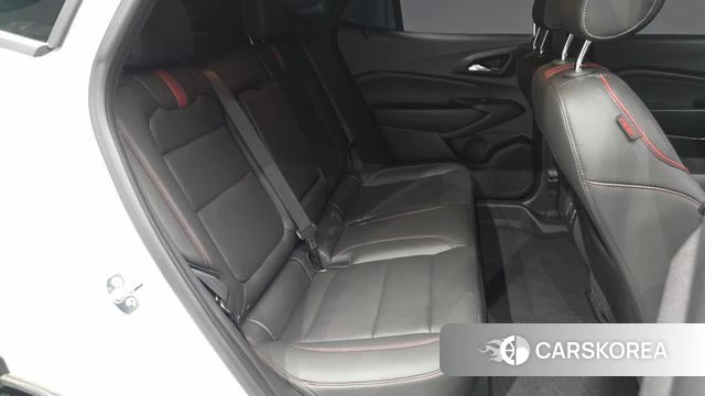 Chevrolet (GM Daewoo) Trax Crossover 2024 Белый из Кореи, фото 3