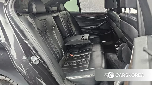 BMW 5 Series (G30) 2018 Серый из Кореи, фото 3